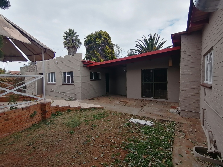 4 Bedroom Property for Sale in Stilfontein Ext 4 North West